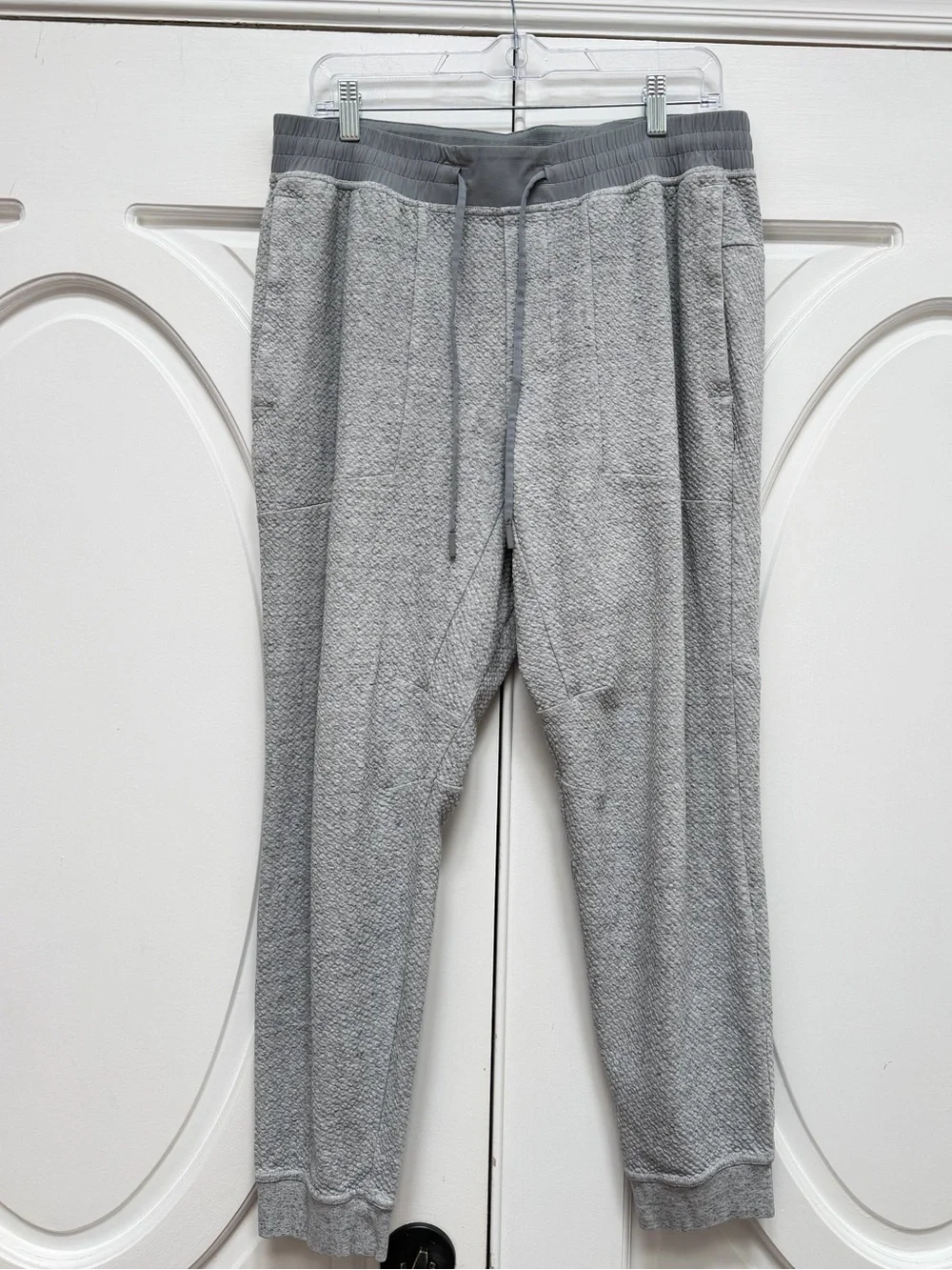 Lululemon At Ease Men's Gray Knit Jogger Pants  XL